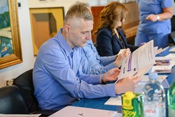 /cataratta-croazia/SING IMT (Implantable Miniature Telescope) -training day.jpg